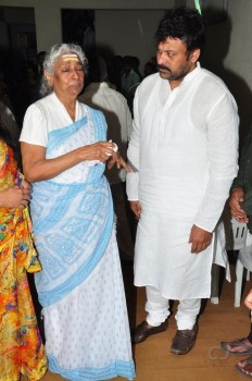 Edida Nageswara Rao Condolences Photos 2 - 135 of 138