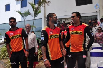 IPL Sunrisers Team Felicitates Apollo Doctors - 7 of 40