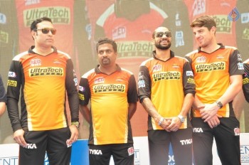 IPL Sunrisers Team Felicitates Apollo Doctors - 30 of 40