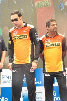 IPL Sunrisers Team Felicitates Apollo Doctors - 36 of 40