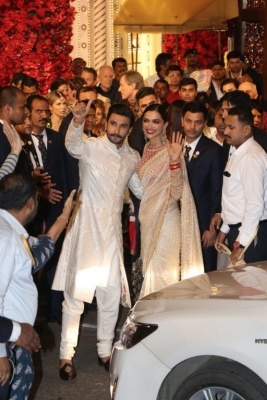 Isha Ambani and Anand Piramal Wedding Reception  - 9 of 48