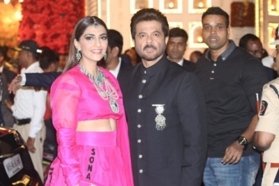 Isha Ambani and Anand Piramal Wedding Reception  - 48 of 48
