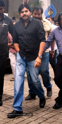 JanaSena Chief Pawan Kalyan Press Meet In Chennai - 24 of 22