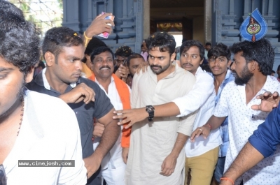 Jawaan Movie Team at Maddi Anjaneya Swamy Temple - 9 of 17