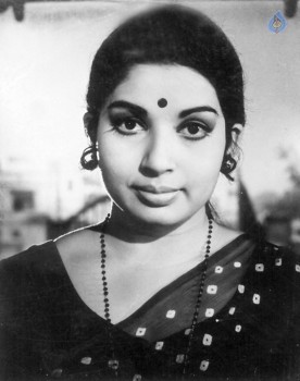 Jayalalithaa Old Photos - 2 of 11