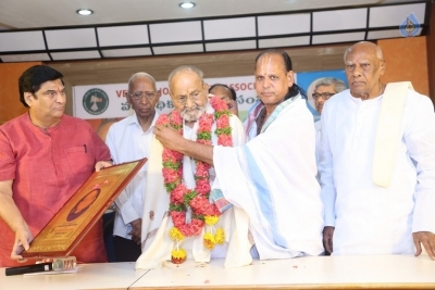 Journalists Association Felicitates Dadasaheb Phalke K Viswanath - 7 of 52