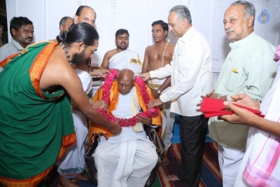 Journalists Association Felicitates Dadasaheb Phalke K Viswanath - 16 of 52