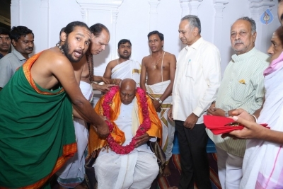 Journalists Association Felicitates Dadasaheb Phalke K Viswanath - 30 of 52