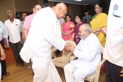 Journalists Association Felicitates Dadasaheb Phalke K Viswanath - 40 of 52