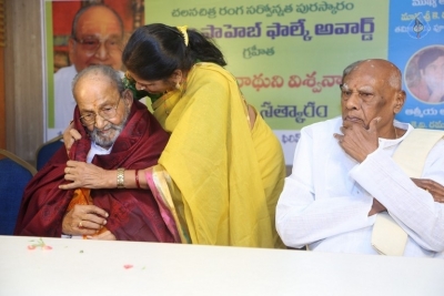 Journalists Association Felicitates Dadasaheb Phalke K Viswanath - 42 of 52