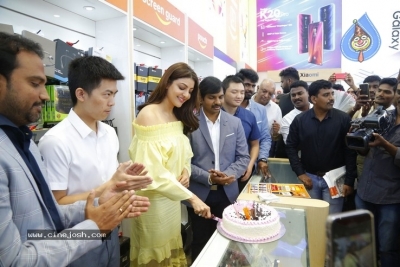 Kajal Launches Happi Mobiles Store at Vizag - 6 of 32