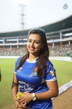 Karnataka Bulldozers Vs Chennai Rhinos Match Photos - 30 of 42