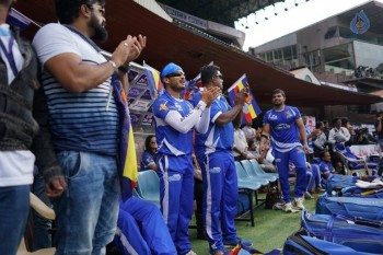 Karnataka Bulldozers Vs Chennai Rhinos Match Photos - 32 of 42