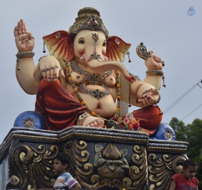 Khairatabad and Balapur Ganesh Nimajjanam Photos - 59 of 85