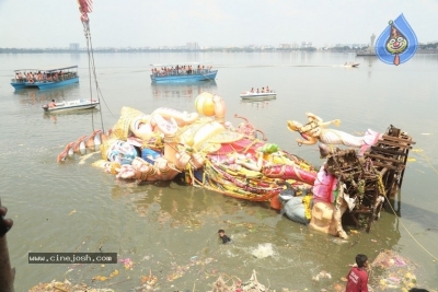 Khairatabad Ganesh Nimajjanam 2018 - 21 of 33