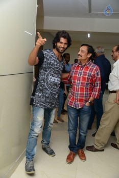 KTR Watches Pelli Choopulu Movie - 11 of 27