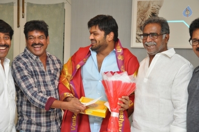 MAA Celebrates Manchu Manoj Birthday - 3 of 7