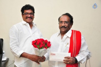 MAA Donate Cheque to Pavala Syamala - 24 of 29