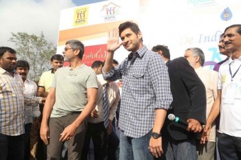 Mahesh Babu flags off Chak De India Ride - 4 of 42