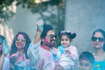 Mega Family Holi Celebrations 2019 - 4 of 7