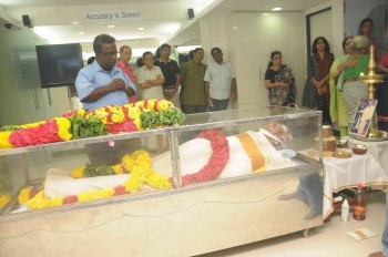 MS Viswanathan Condolences Photos 2 - 17 of 58