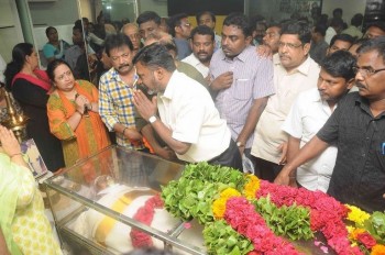 MS Viswanathan Condolences Photos 2 - 18 of 58