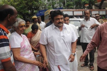 MS Viswanathan Condolences Photos 2 - 28 of 58