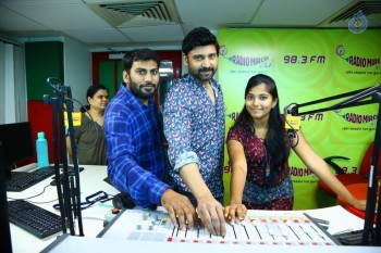 Naruda Donoruda Team at Radio Mirchi - 15 of 21