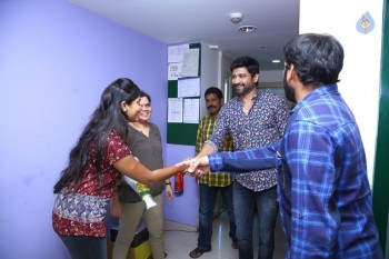 Naruda Donoruda Team at Radio Mirchi - 20 of 21