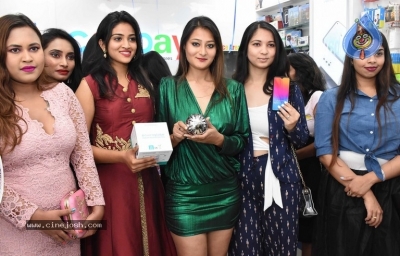 Niharika Konidela Launches 60th Store of CellBay - 25 of 28