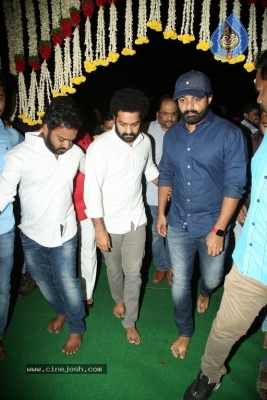 NTR and Kalyan Ram visit NTR Ghat on NTR Death Anniversary - 35 of 42