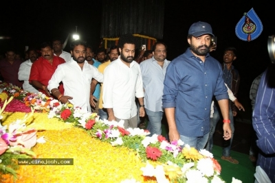 NTR and Kalyan Ram visit NTR Ghat on NTR Death Anniversary - 25 of 42