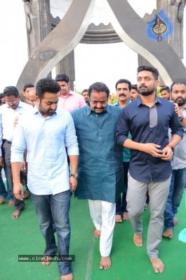 NTR Family Members Pay Tribute at NTR Ghat - 61 of 100