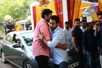 NTR Family Members Pay Tribute at NTR Ghat - 68 of 100