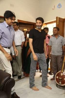 Pawan Kalyan and Trivikram Meets K Vishwanath - 13 of 77