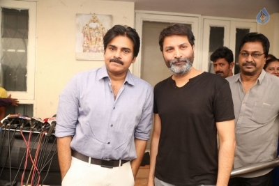 Pawan Kalyan and Trivikram Meets K Vishwanath - 16 of 77