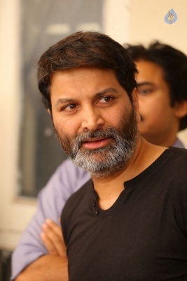 Pawan Kalyan and Trivikram Meets K Vishwanath - 48 of 77