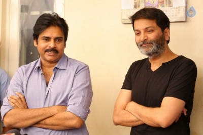 Pawan Kalyan and Trivikram Meets K Vishwanath - 52 of 77