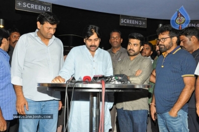 Pawan Kalyan Watches Rangasthalam Movie - 30 of 42