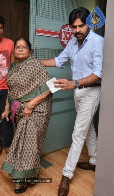 Pawan Kalyans Mom Donates for Janasena - 10 of 21