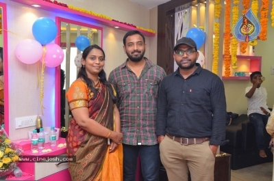 Pinks n Bloos Beauty Salon Launched By Chota K. Naidu  - 20 of 21