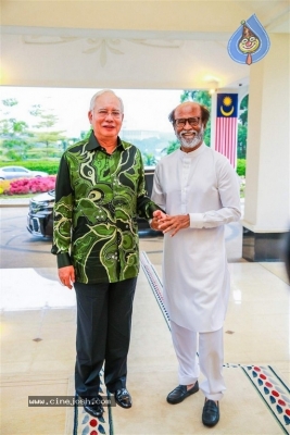 Rajinikanth Meets Malaysian PM Najib Razak Photos - 5 of 8