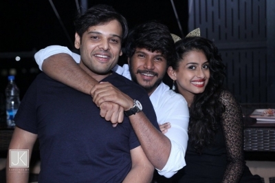 Rashi Khanna Birthday Party Photos - 4 of 12
