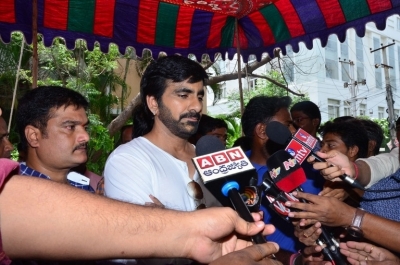 Raviteja at His Brother Bharath 11th Day Ceremony - 5 of 13