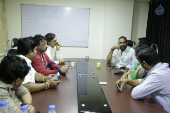 RGV Meets Vangaveeti and Devineni Families - 6 of 39