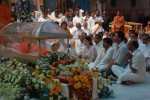 Sachin Pays Tribute to Sathya Sai Baba - 5 of 49
