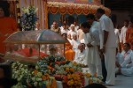 Sachin Pays Tribute to Sathya Sai Baba - 21 of 49