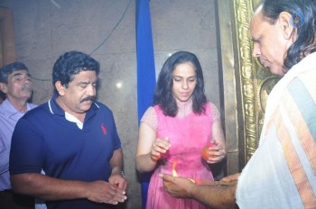 Saina Nehwal Visits Film Nagar Temple - 23 of 38