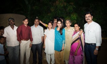 Samantha Celebrates Diwali at Pratyusha Foundation  - 6 of 33