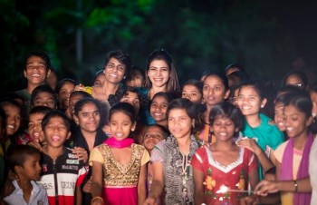 Samantha Celebrates Diwali at Pratyusha Foundation  - 7 of 33